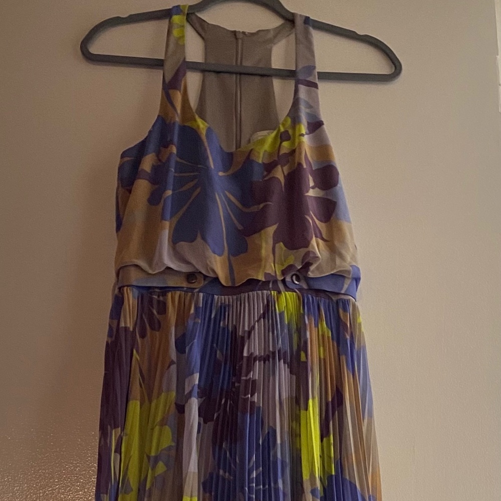 Jessica Simpson dress